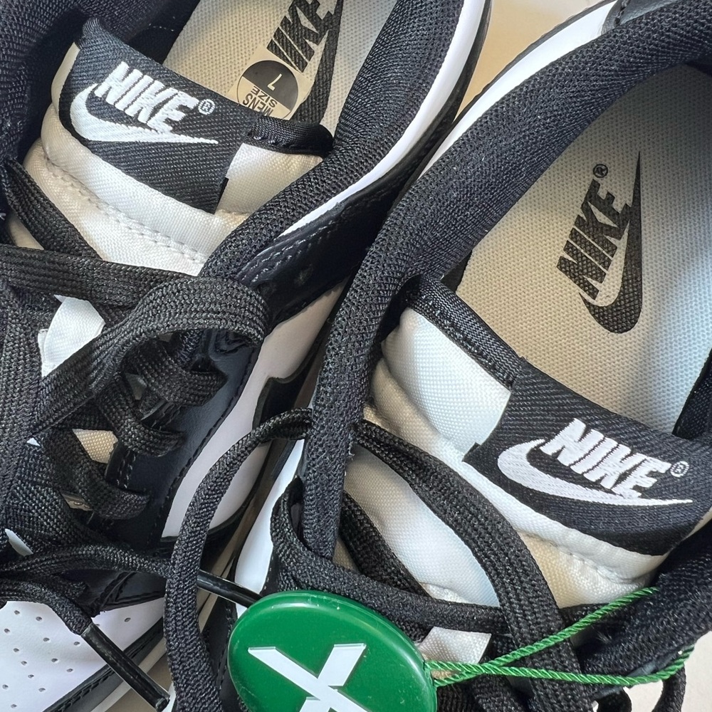 🆕 Nike Dunk Low Retro in White/White/Black Panda Men’s Size: 7 With Original Box - Picture 12 of 17